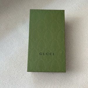 Gucci box
